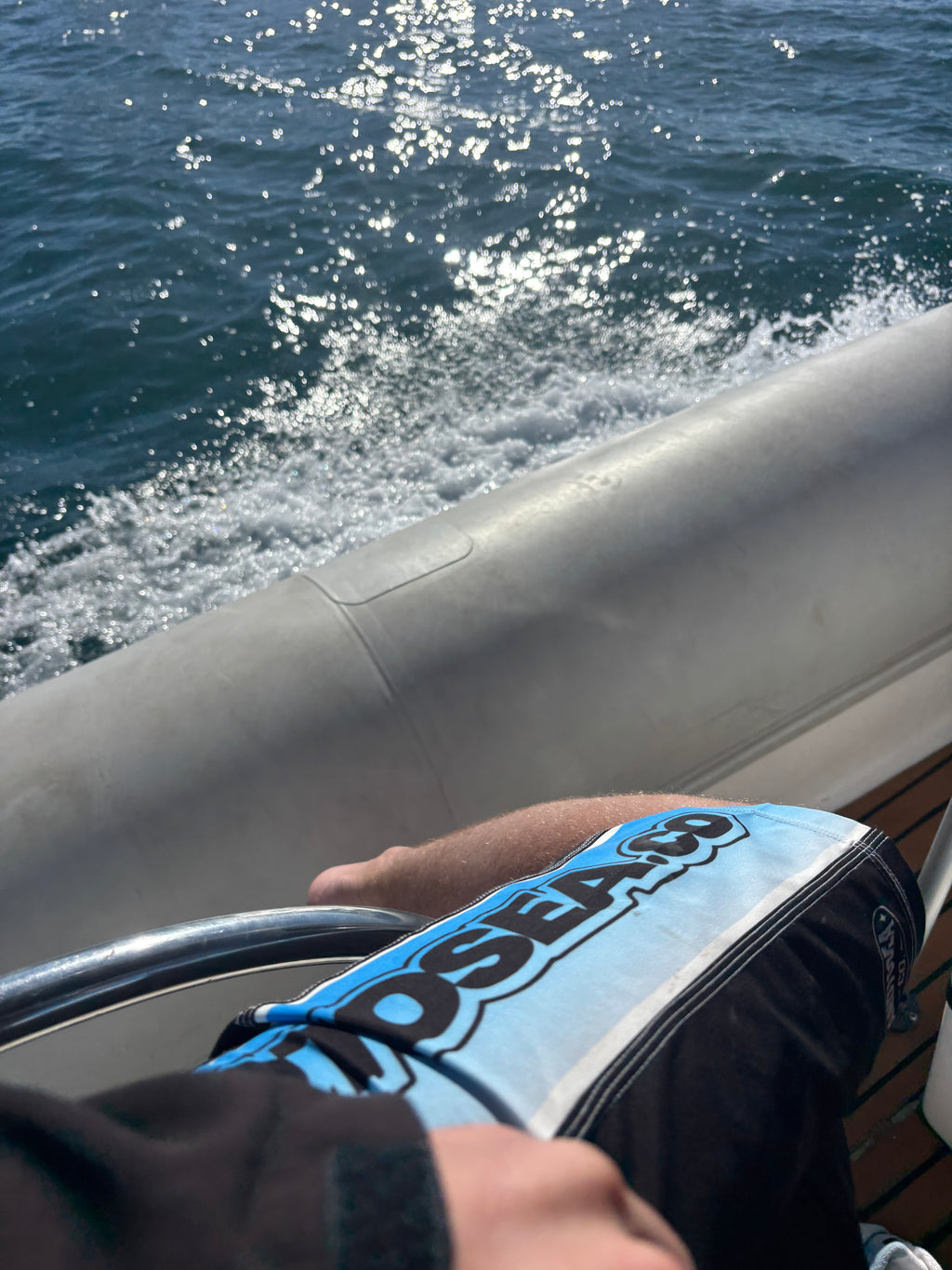 LANDTOSEA.CO riptide board shorts ￼