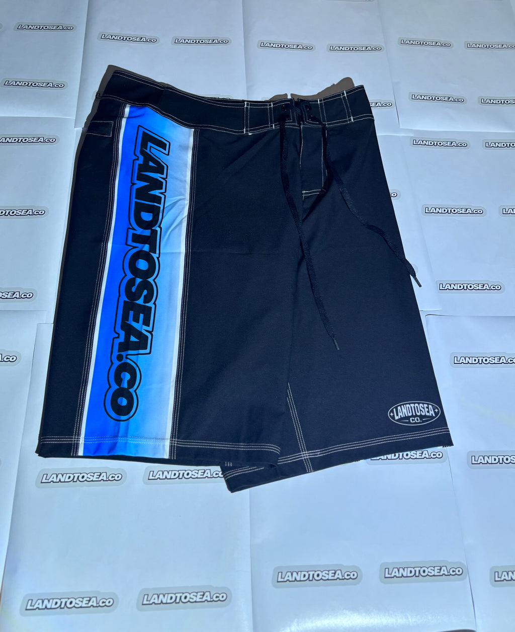 LANDTOSEA.CO riptide board shorts ￼